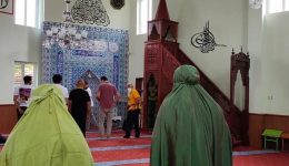 hpttourtravel-desa-nazar-koy-ibadah-001