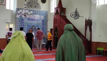 hpttourtravel-desa-nazar-koy-ibadah-001