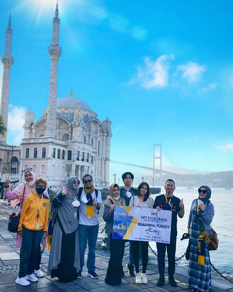 hpttourtravel-Masjid-Ortakoy-Istanbul-Turkey