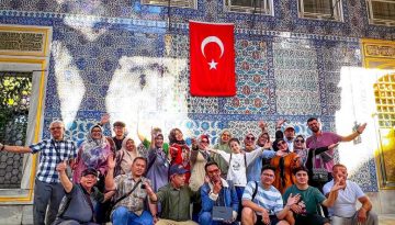 hpttourtravel-makam-sahabat-ayub-al-anshori