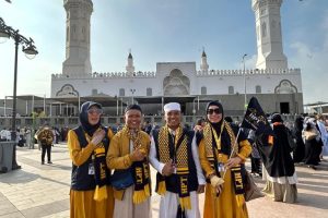 hpttourtravel-umroh-akhir-tahun-2022_04